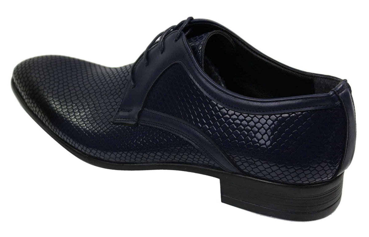 Muške elegantne formalne cipele s vezicama, tamnoplavo crvene i crne, lakirane, od krokodilske zmijske kože, sjajne