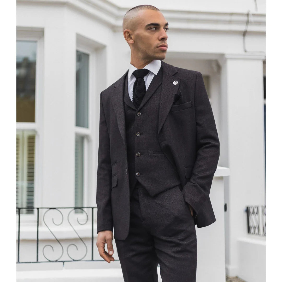 Muško trodijelno odijelo od tvida s uzorkom riblje kosti i šljiva