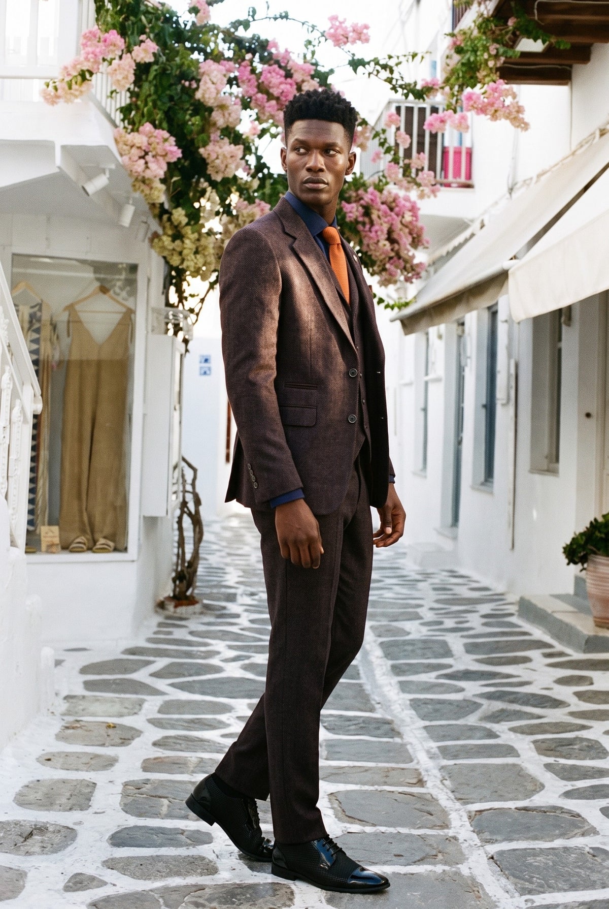 Look #993 styled with Muško trodijelno odijelo od tvida s uzorkom riblje kosti i šljiva