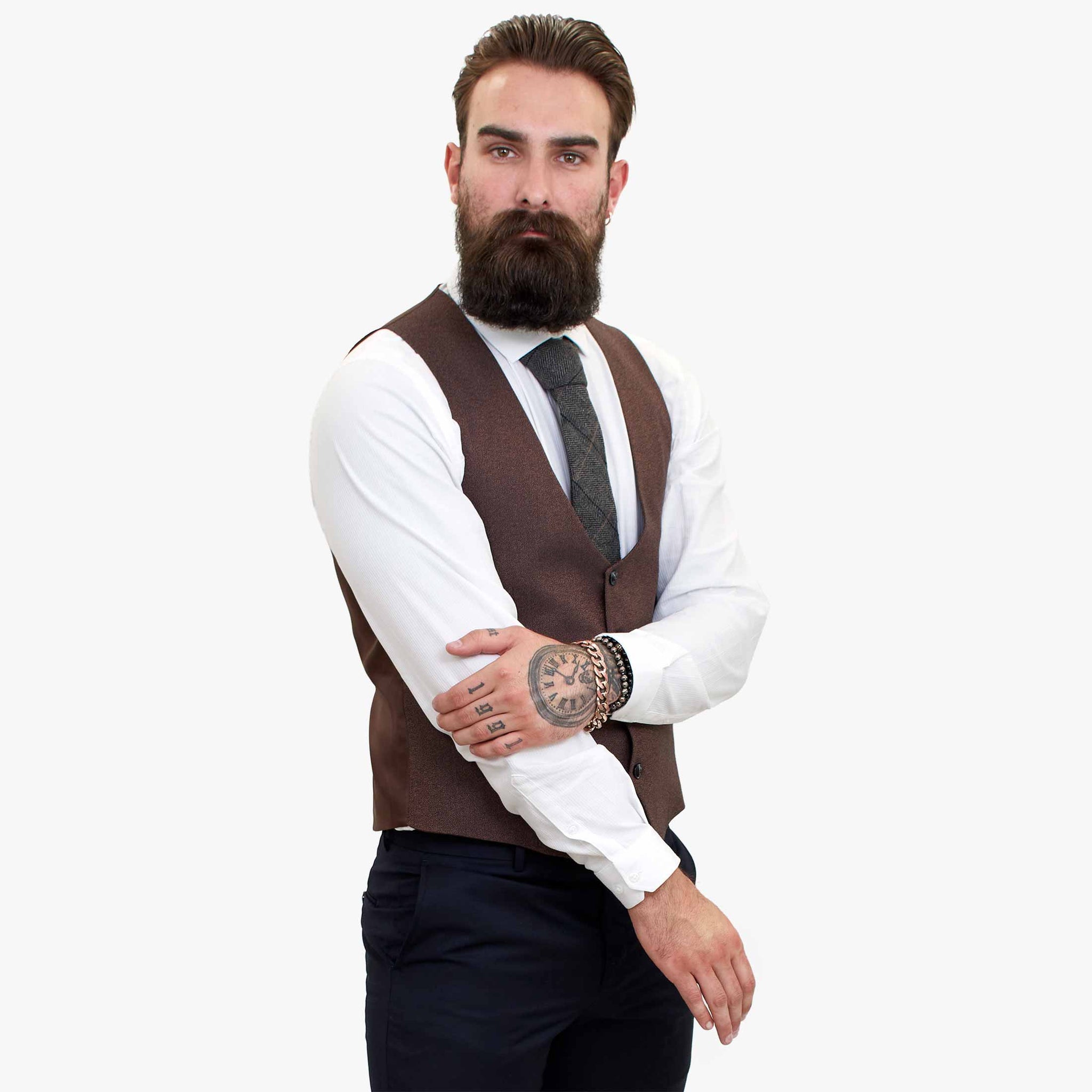Sretni gospodin ELEGANTE vuneno odijelo od 3 dijela s kontrastnim smeđim prslukom