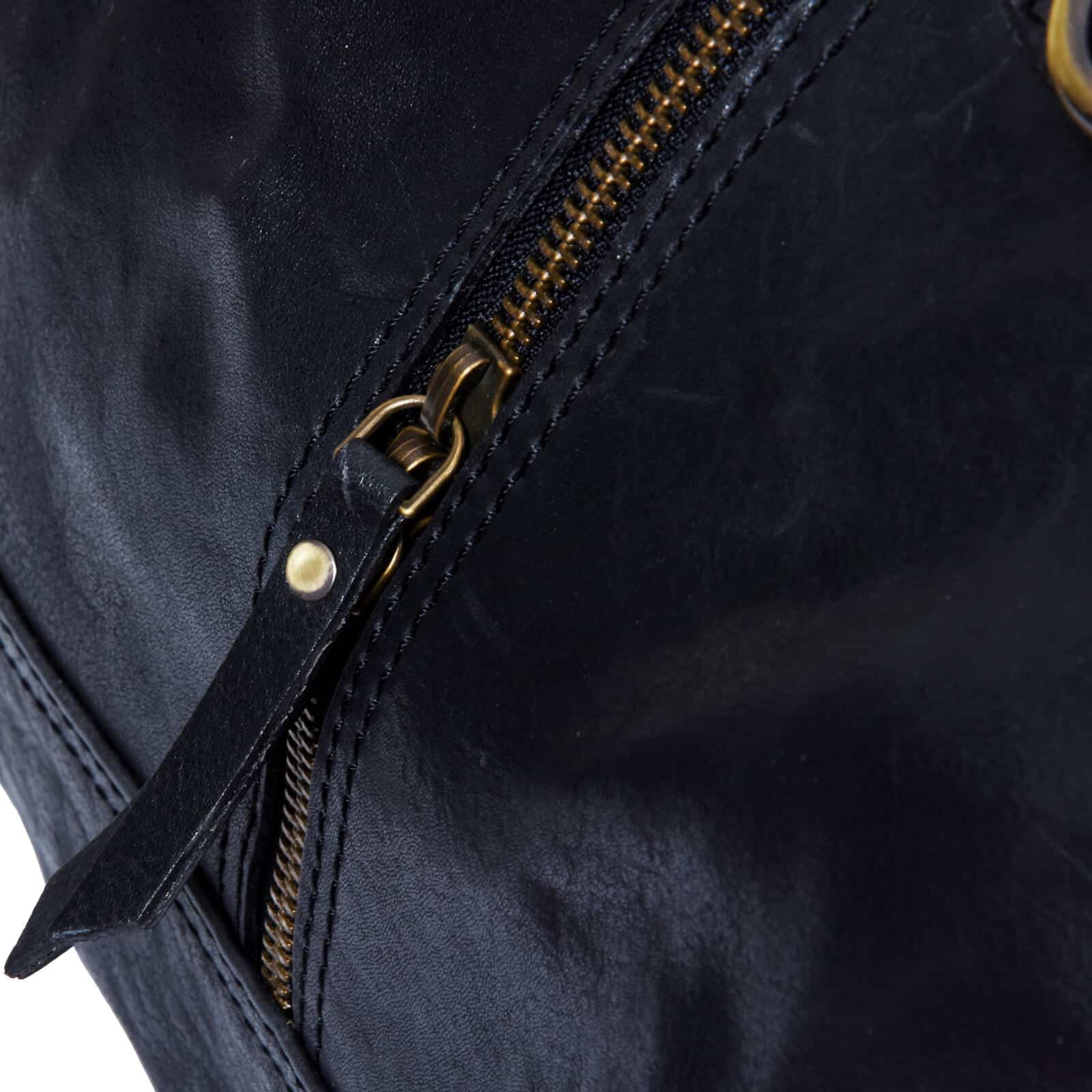 Muška ručno izrađena putna torba od prave kože - crna